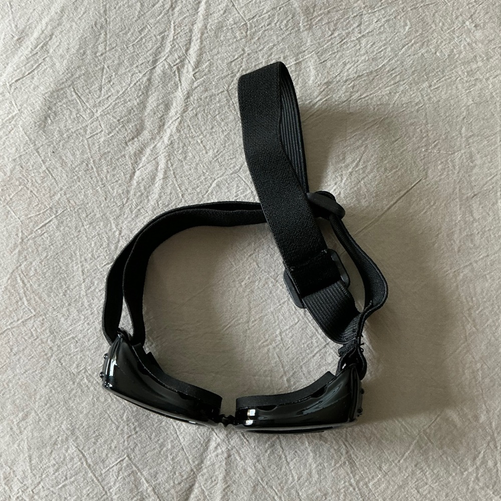 Lewondr Dog Goggles Black UV Protection Adjustable Straps Pet Sunglasses - Picture 6 of 7